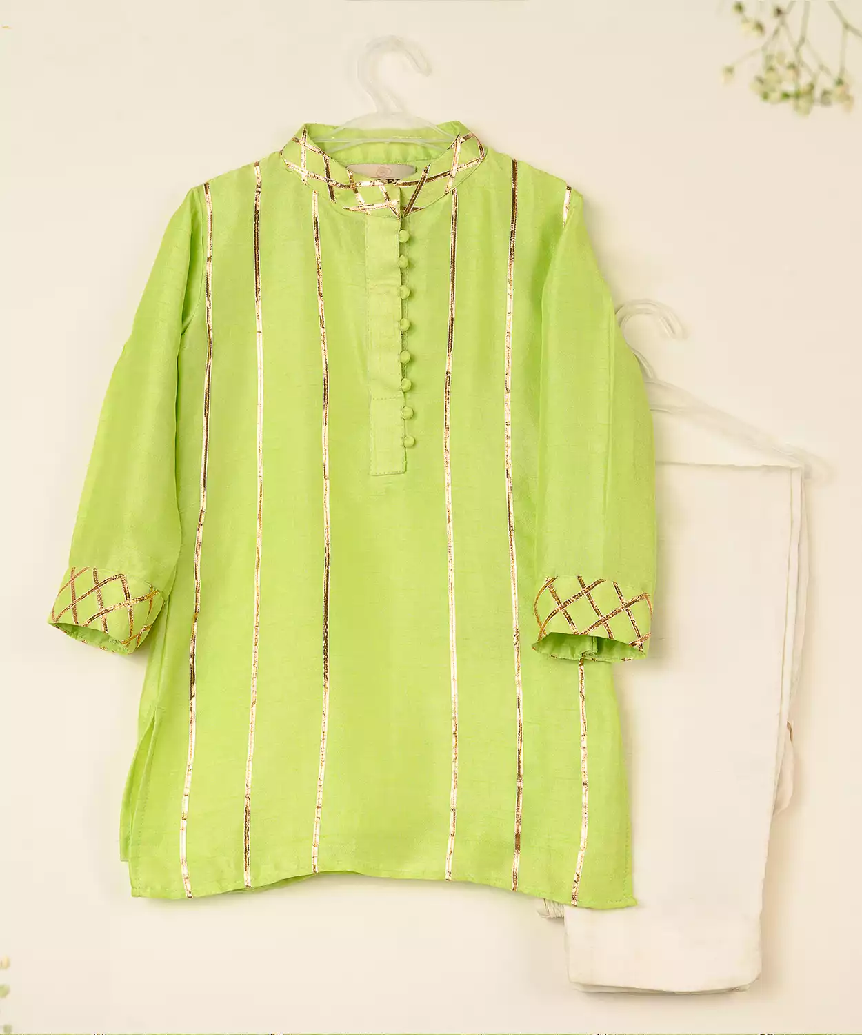 Mehaka Kurta Set