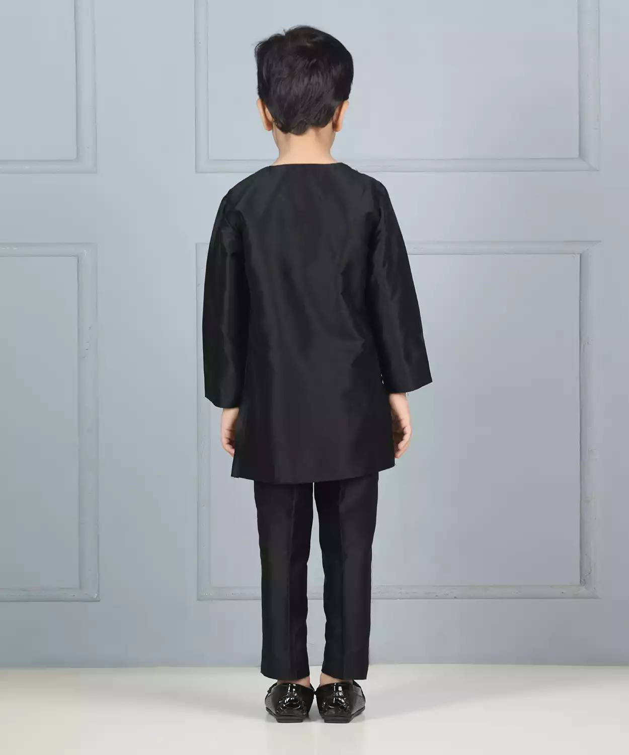 Round Neck Kurta With Pajama