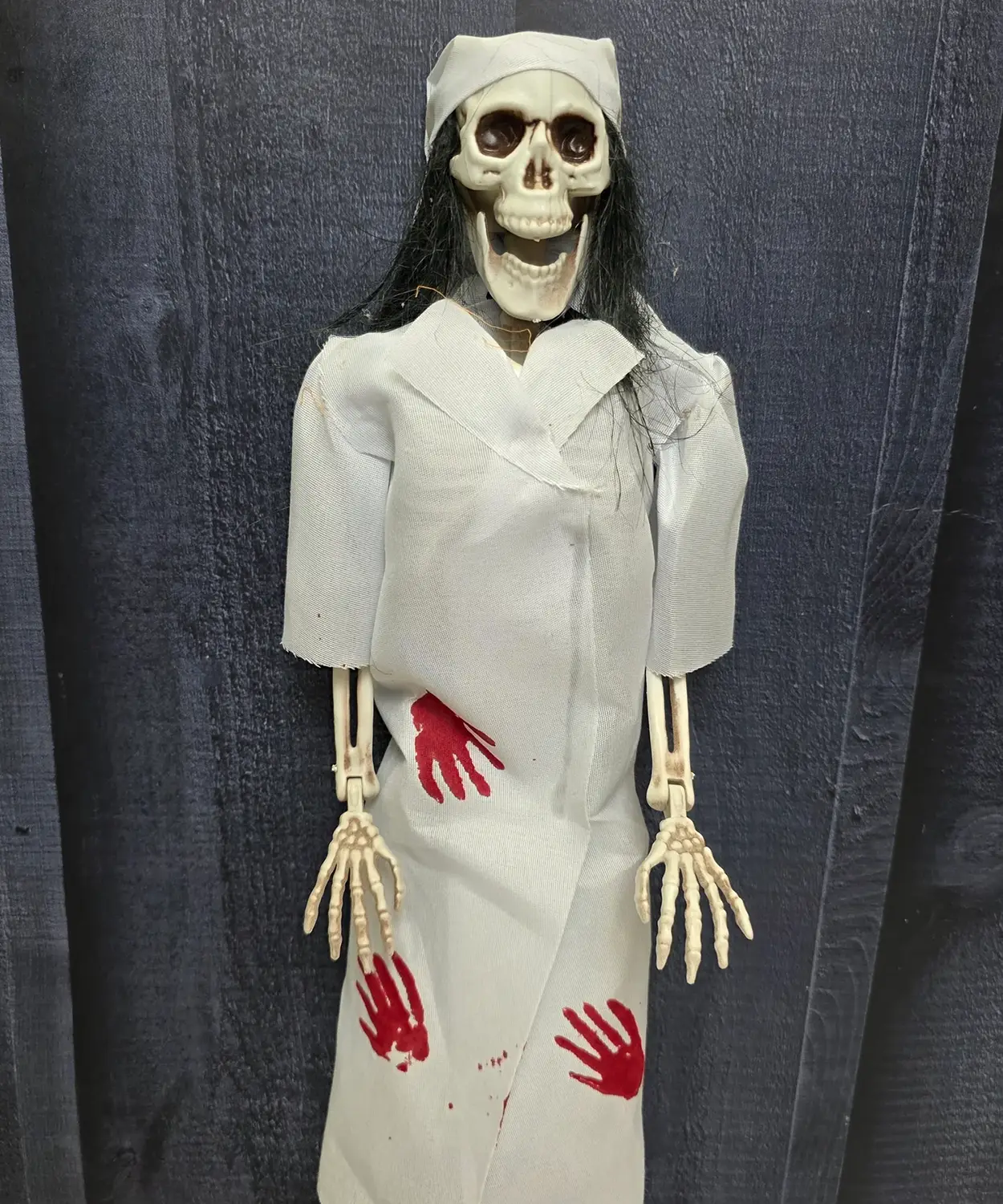 Skeleton Nurse – Bloody Caretaker