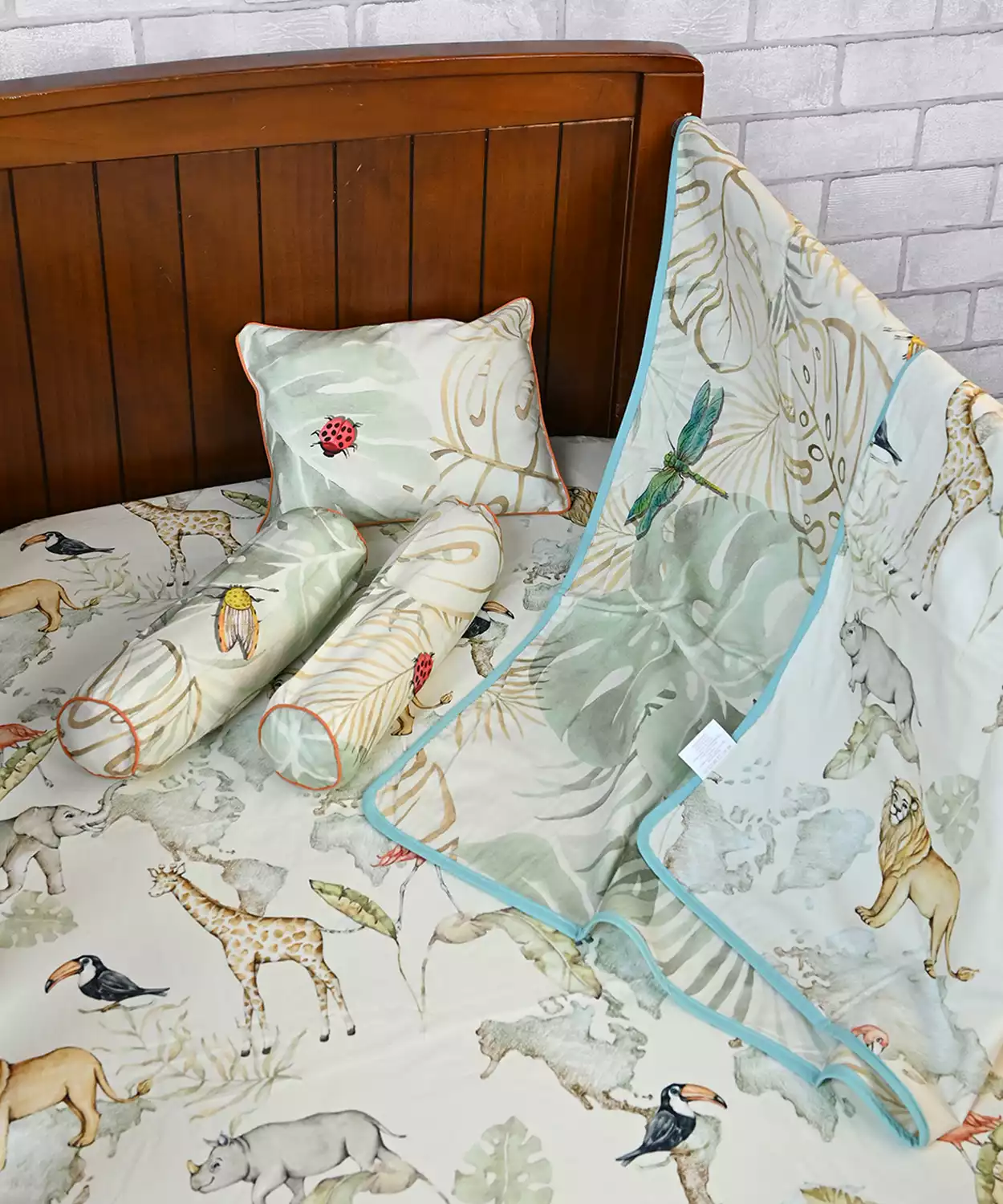 Baby it's wild world - Crib Set of 4