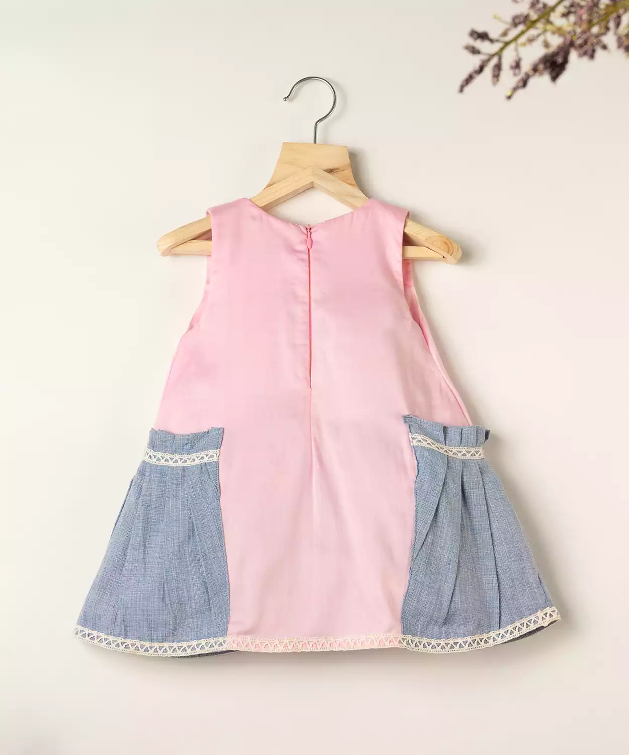 Pink Cotton Dress With Contrasting Pockets