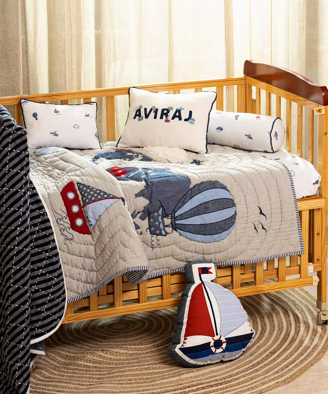 World Explorer Bedding Set