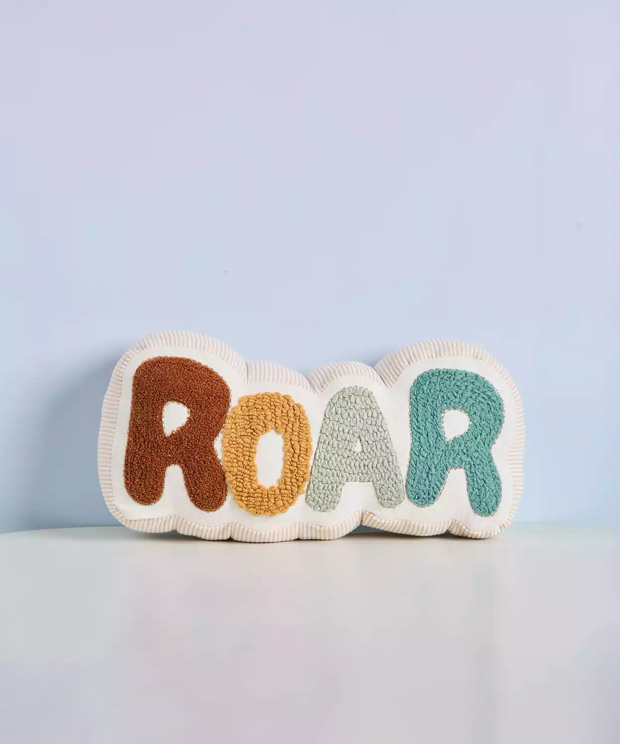 Roar power shaped cushion