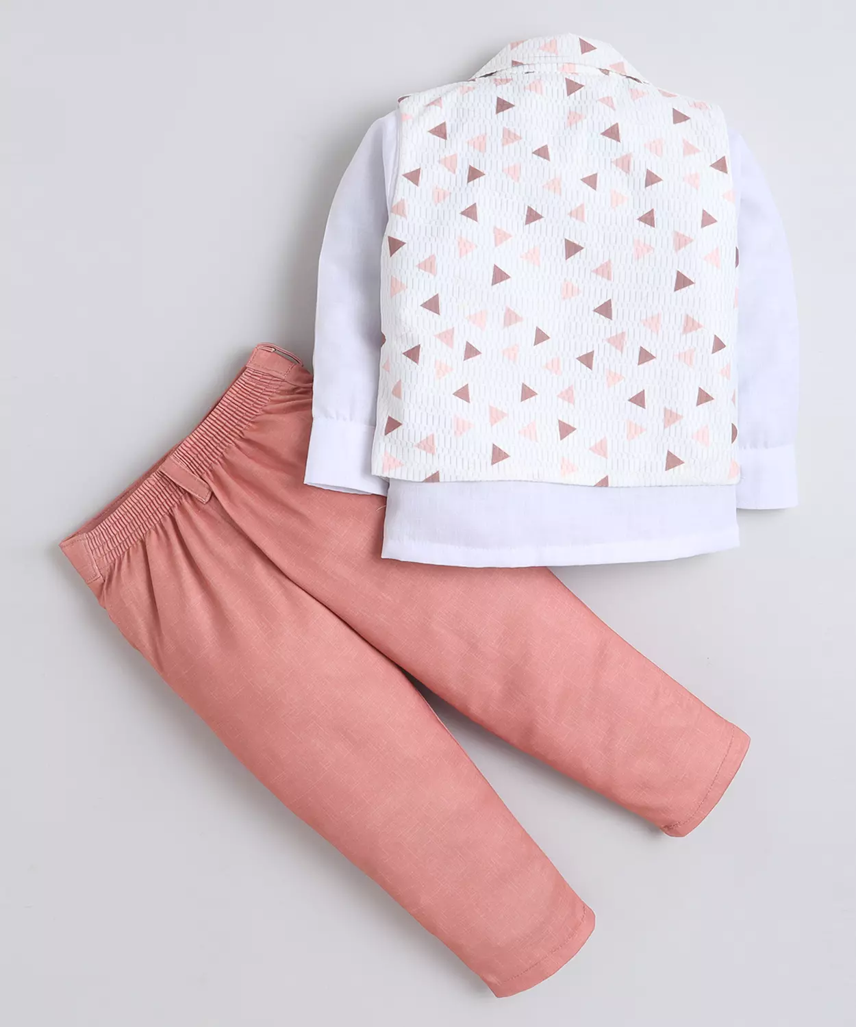 Cotton Blend Geometric Triangle Print 3 Piece Suit Set With Bowtie