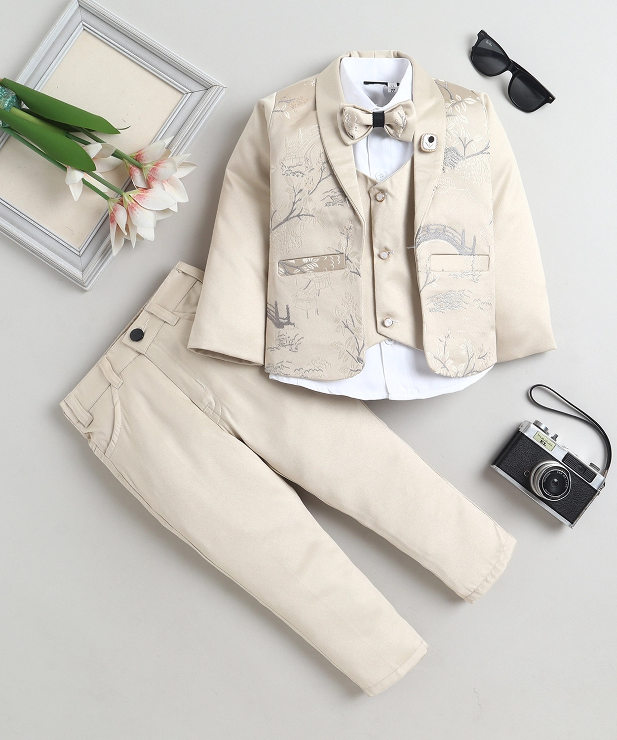 Jacquard Woven 3 Piece Suit Set With Bow