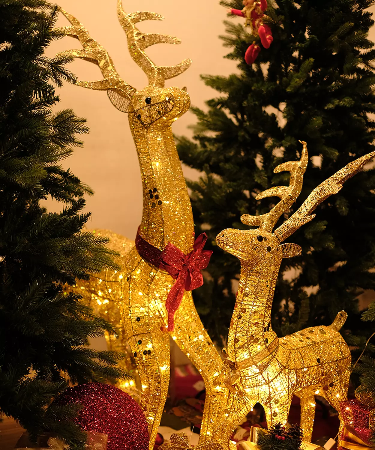 Rudolph, Shimmering Gold Led Reindeer Decoration By Set of Two