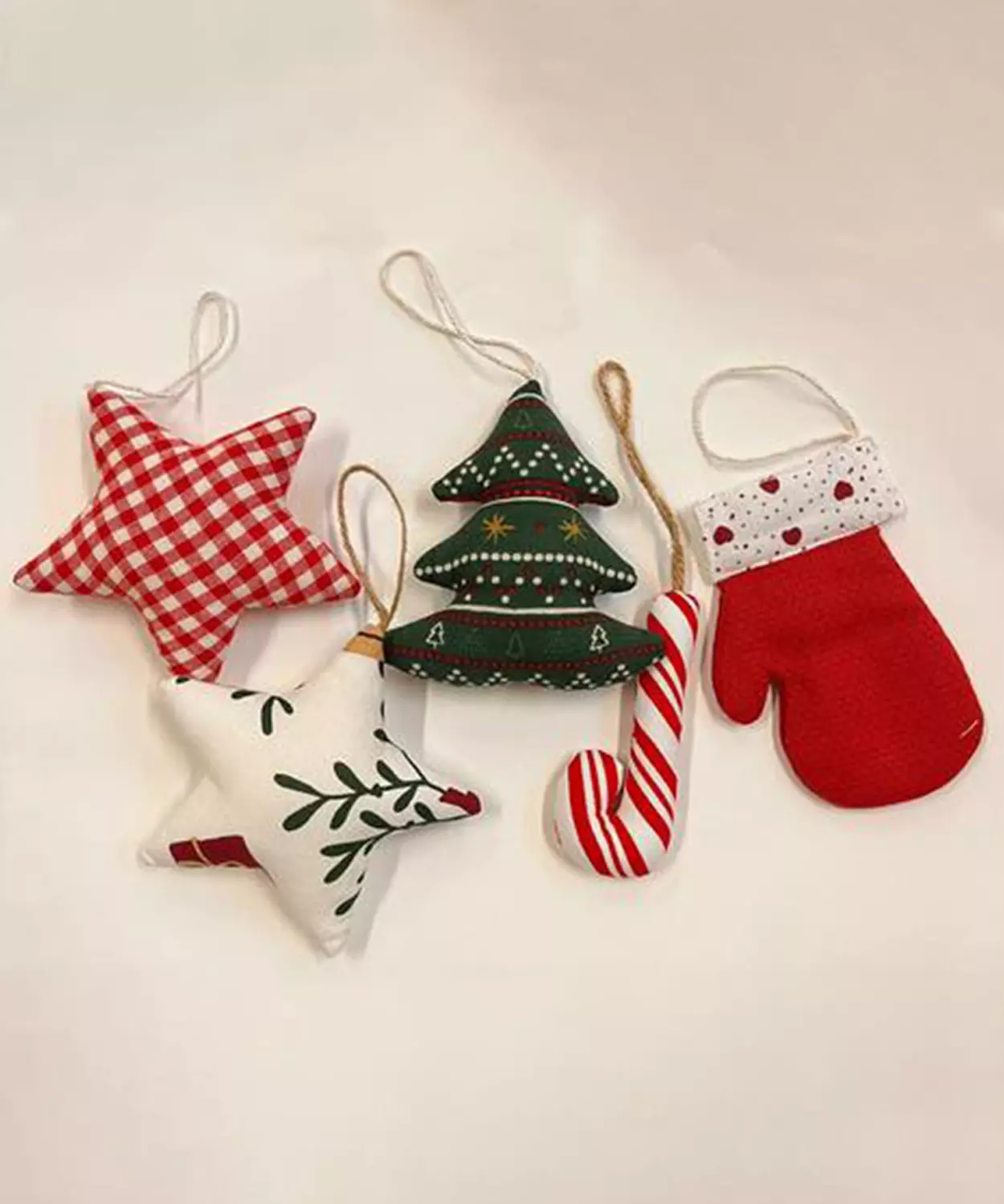 Jonas, Pack Of 5 Assorted 3D Fabric Christmas Tree Hangings