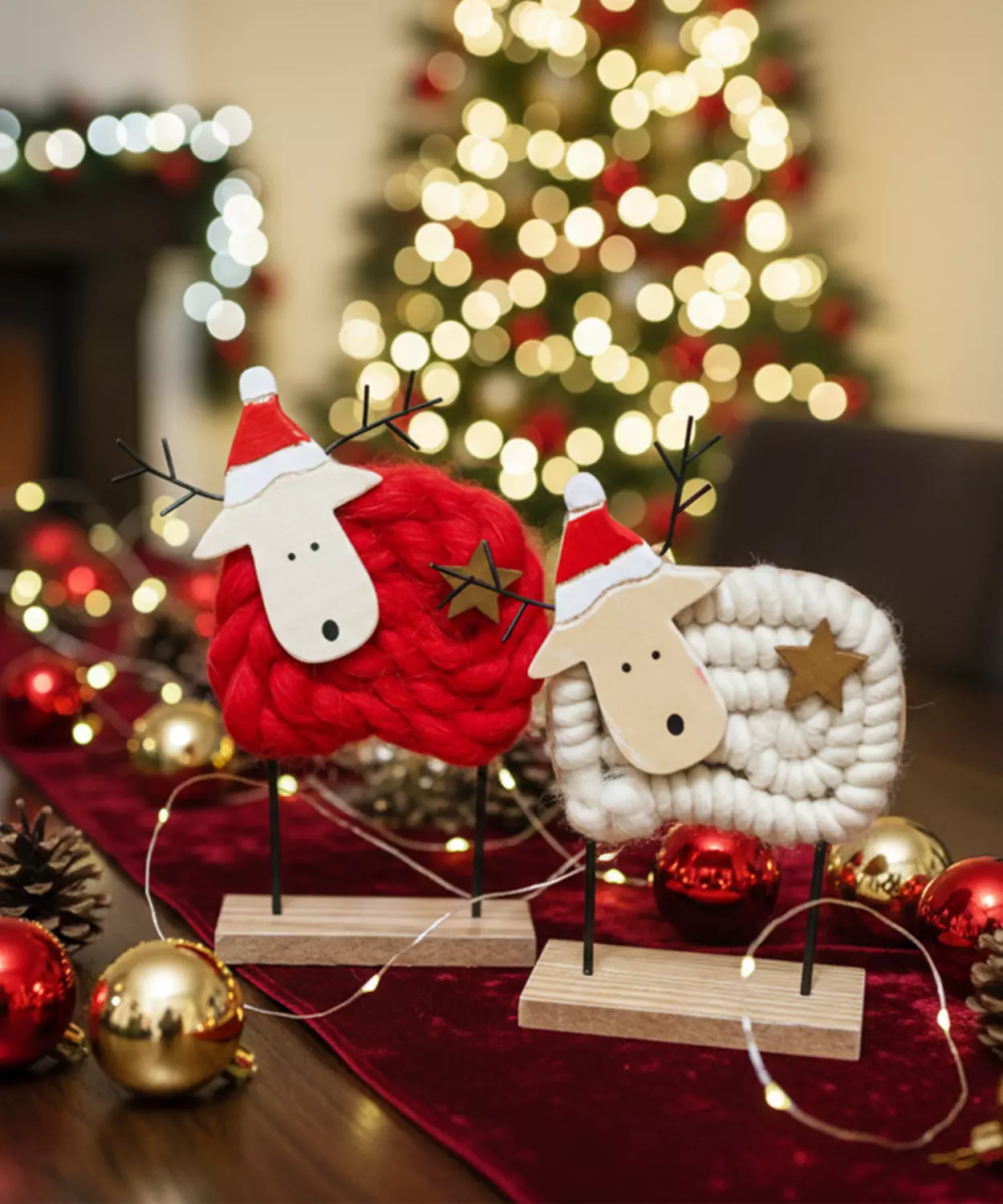 Lammas, Pack Of 2 Red And White Wool & Wood Festive Critters For Christmas