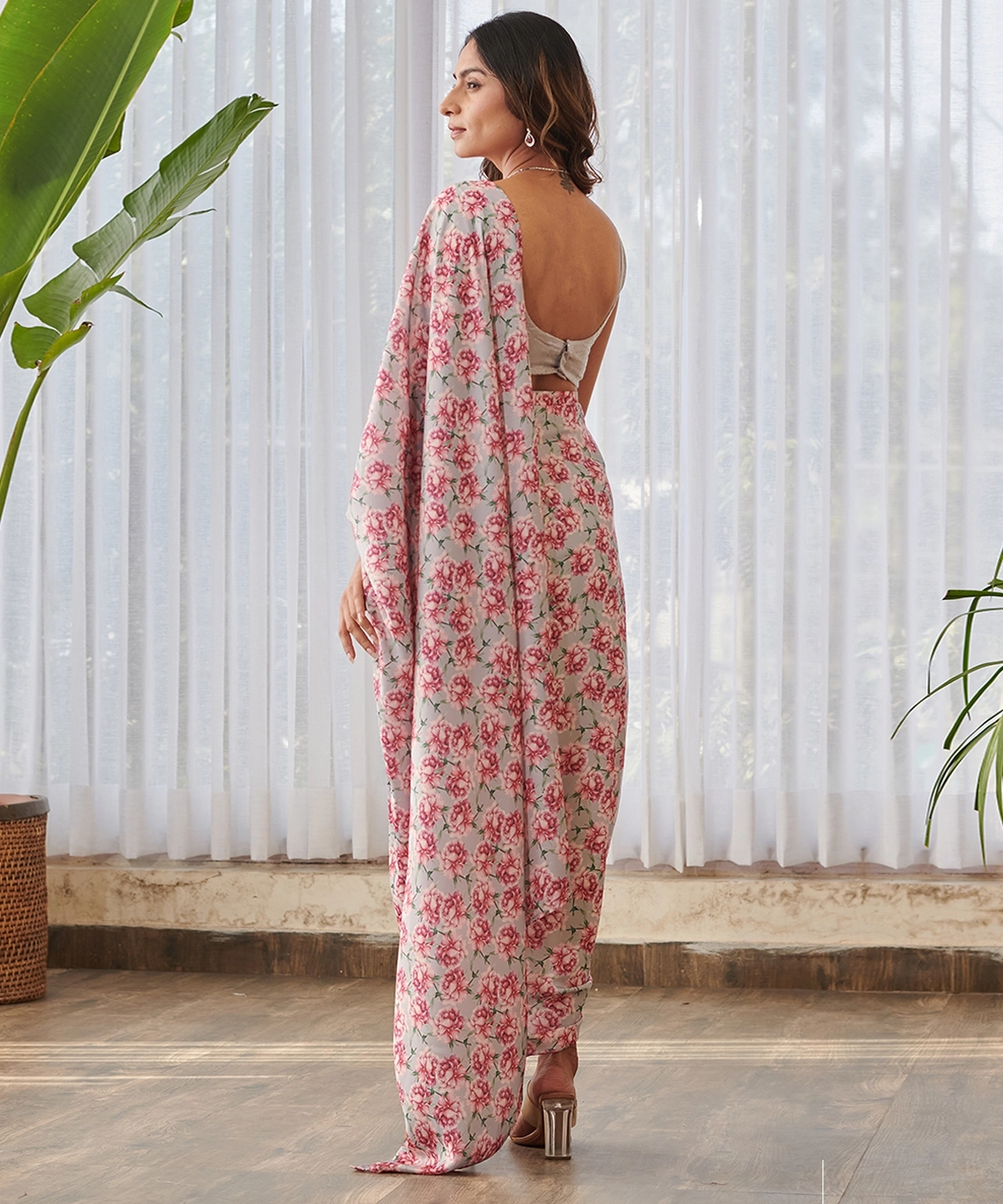 Pale Grey Lungi Saree Set