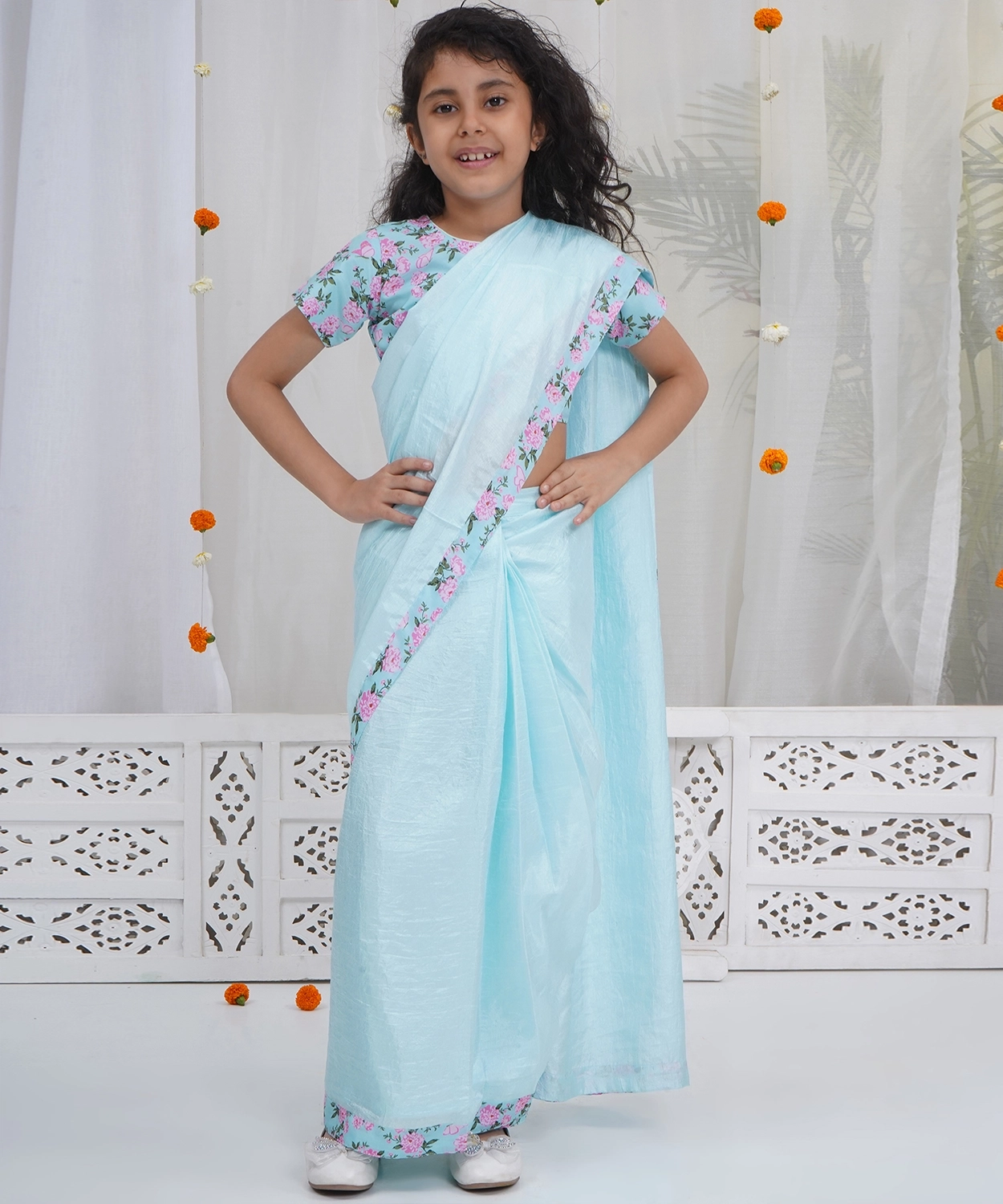 Muslin Short sleeves Floral Butterfly Blouse with Chanderi Silk Saree - Blue