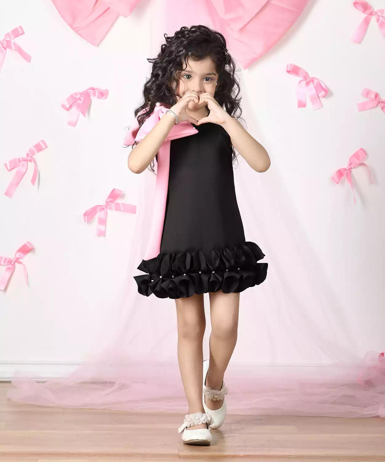 Dress With Tulles And Bow Detailing