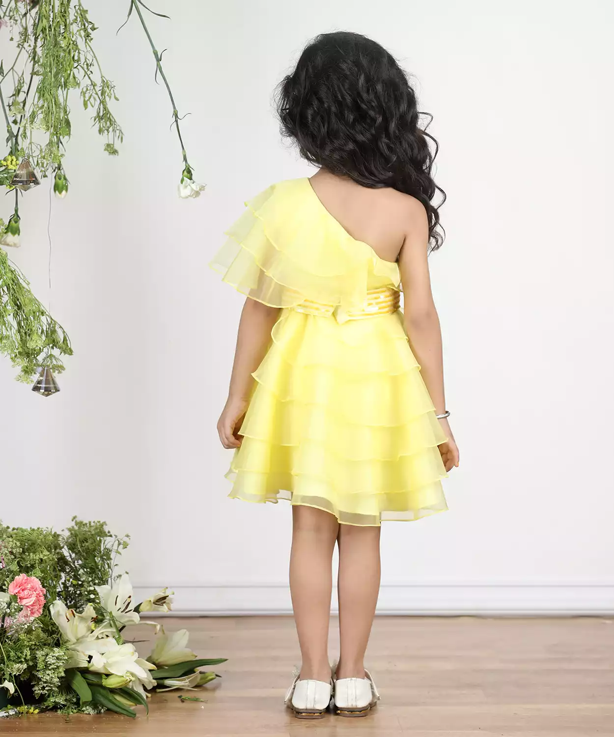 Off Shoulder Dress With Layers And Embroiderded Belt