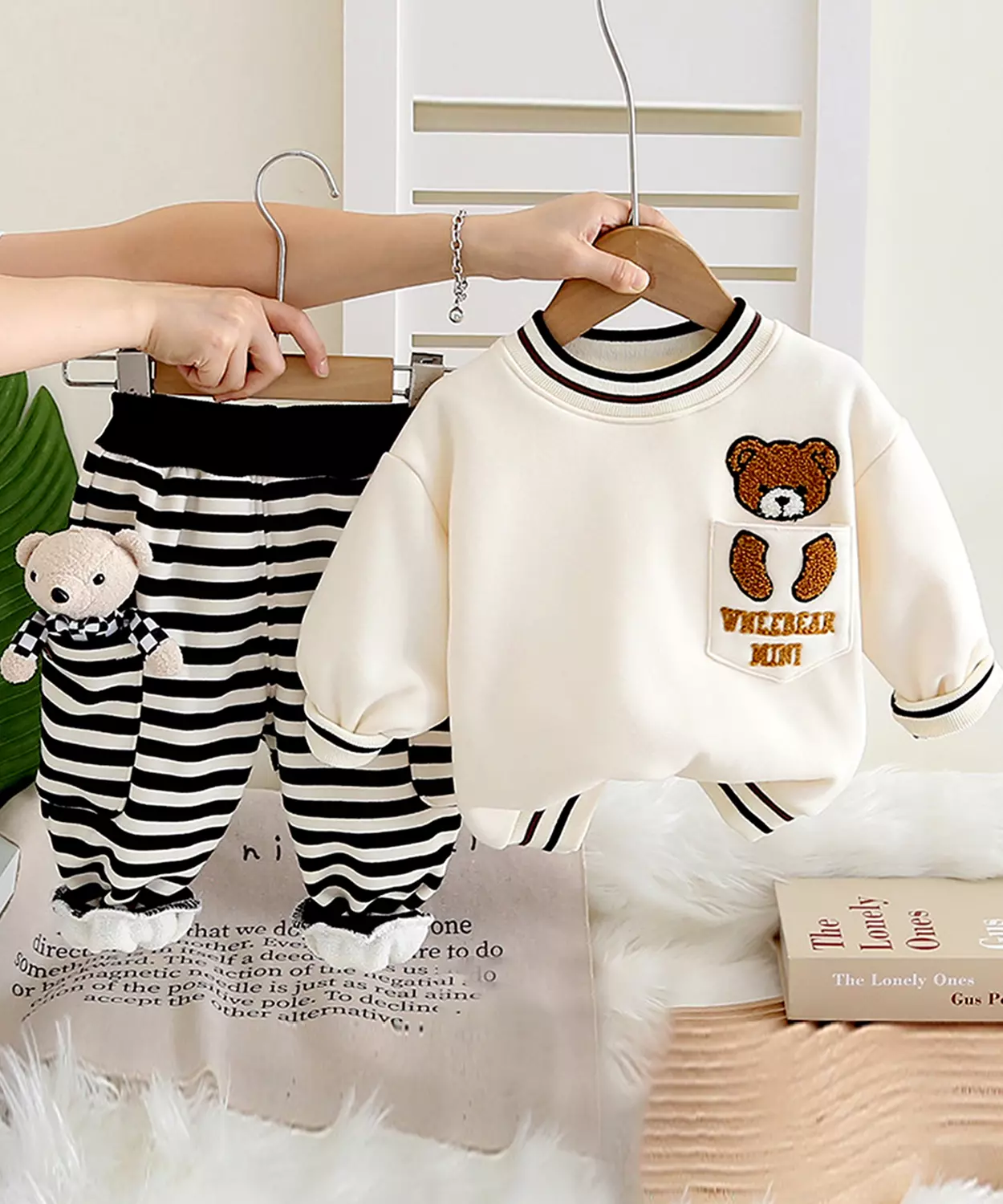 Cream & Black Pocket Bear Fleece Winter Tracksuit Set