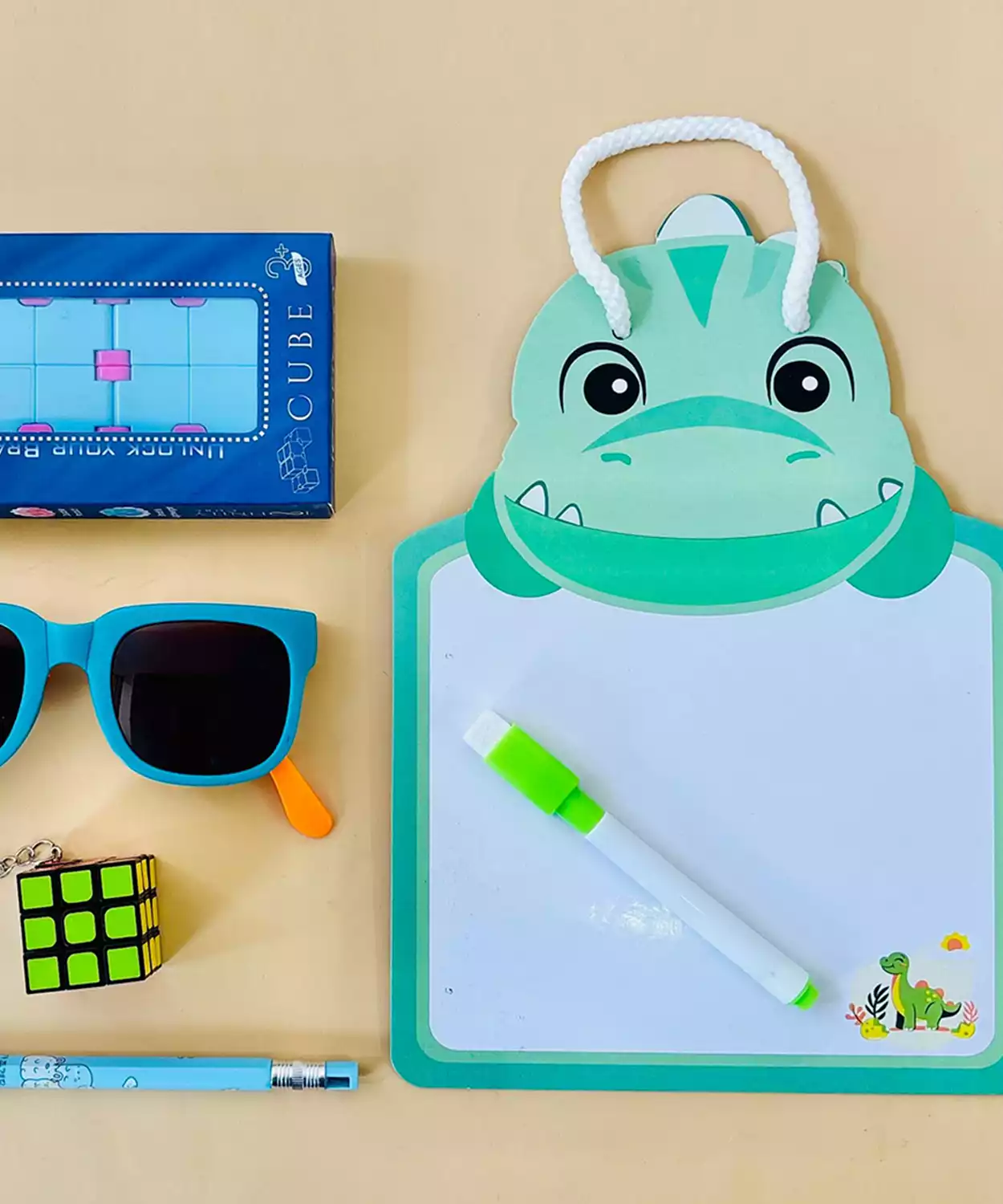 Dino Puzzle & Play Hamper