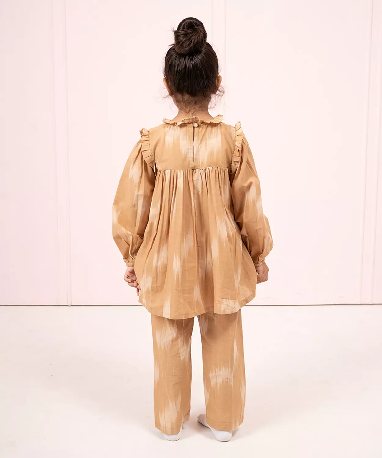 Puffed Sleeves With Ruffled Collar Co-Ord Set