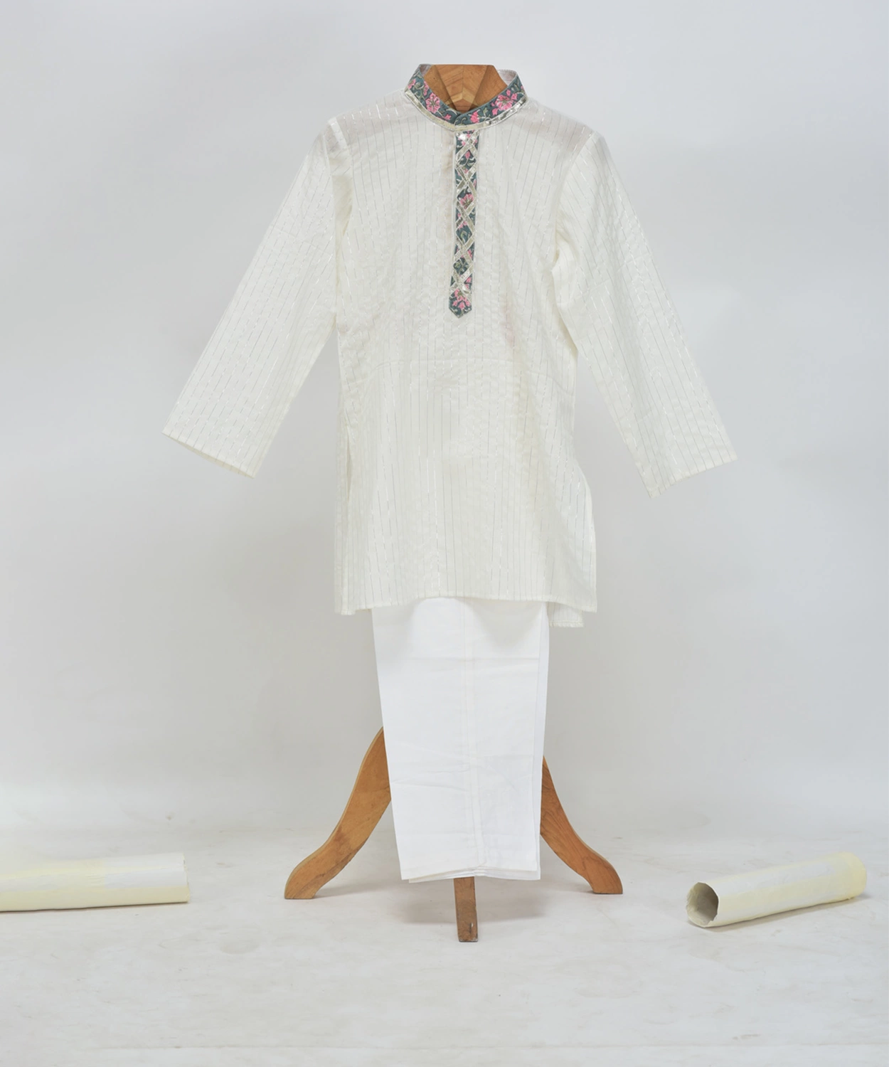 Cotton Silver Lurex Kurta And Glazed Cotton Pyjama