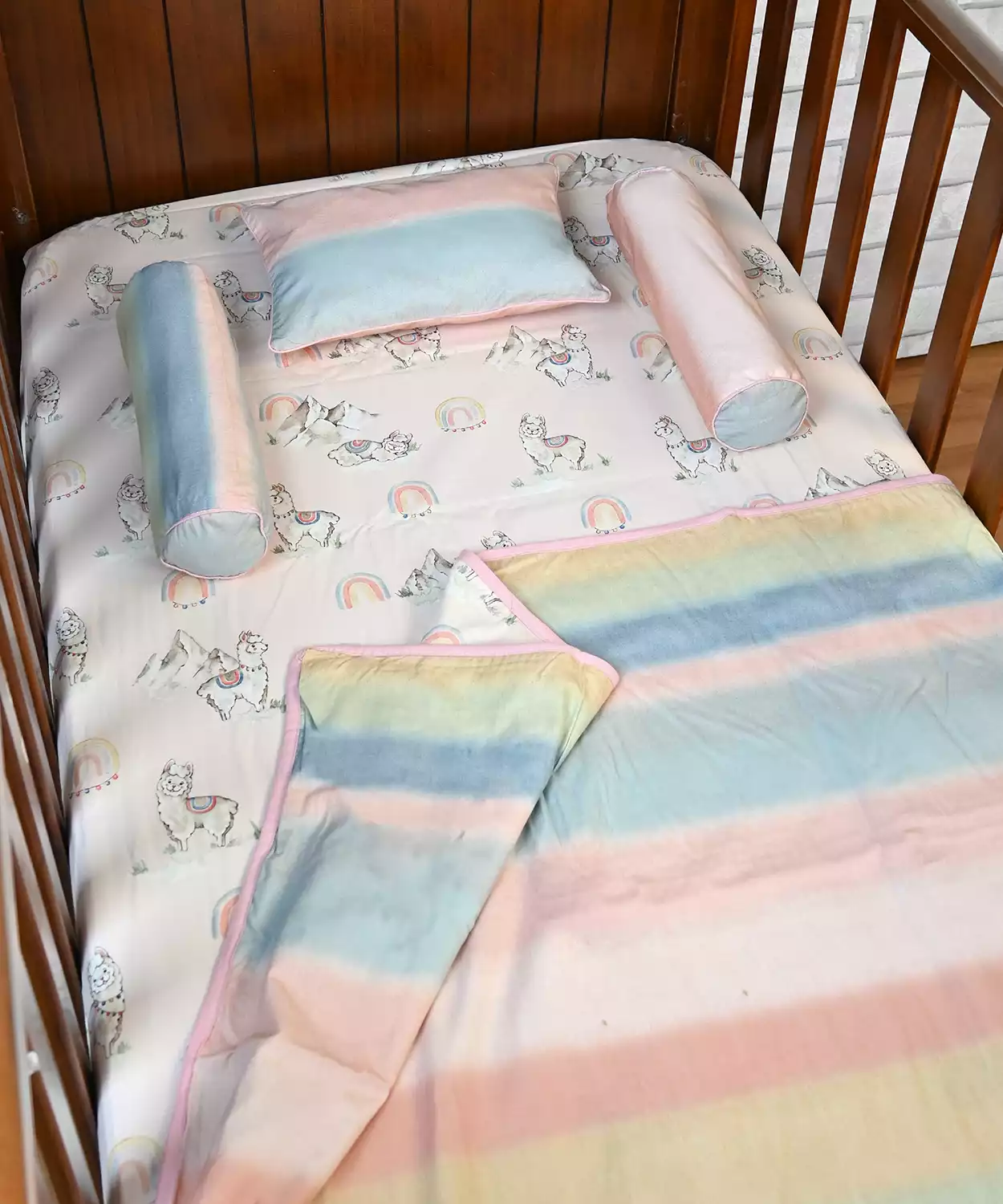 Ooh La Llama - Crib Set of 4