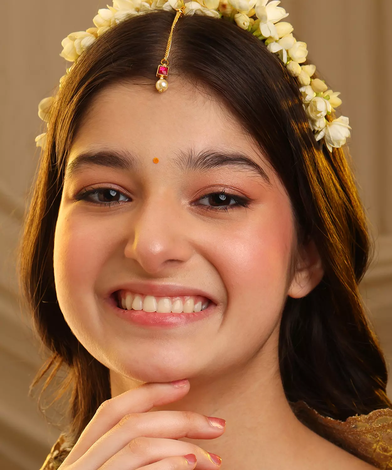 Crimson Drop Pearl Maang Tikka