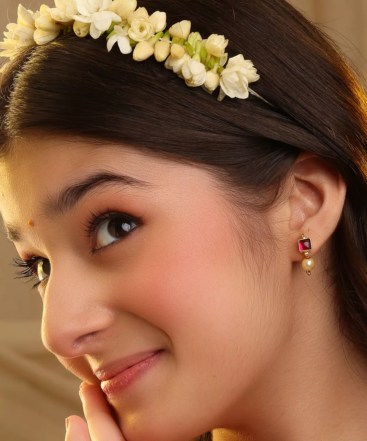 Garnet Glamour Earrings