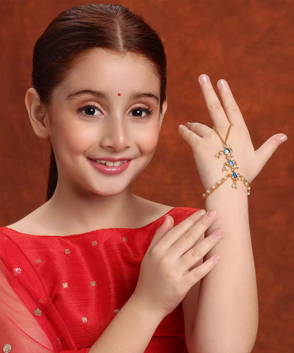Kids Kundan Blue Stone Haath Phool In Gold Plated Brass With Pearls