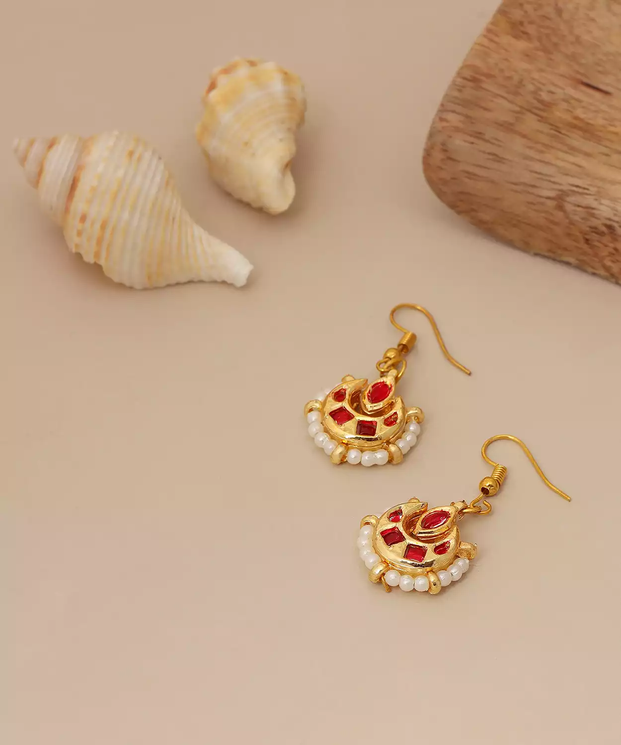 Kids Kundan Loop Earrings In Gold Plated Brass