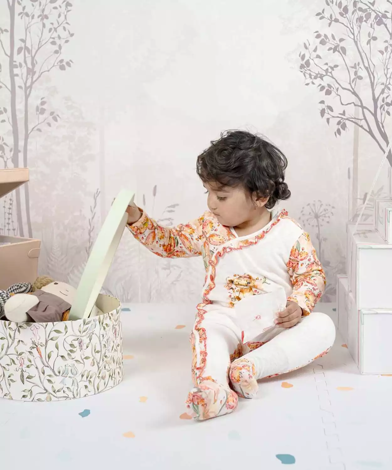 New Born Essential Pure Cotton Baby Apparel Gift Box Set of 5