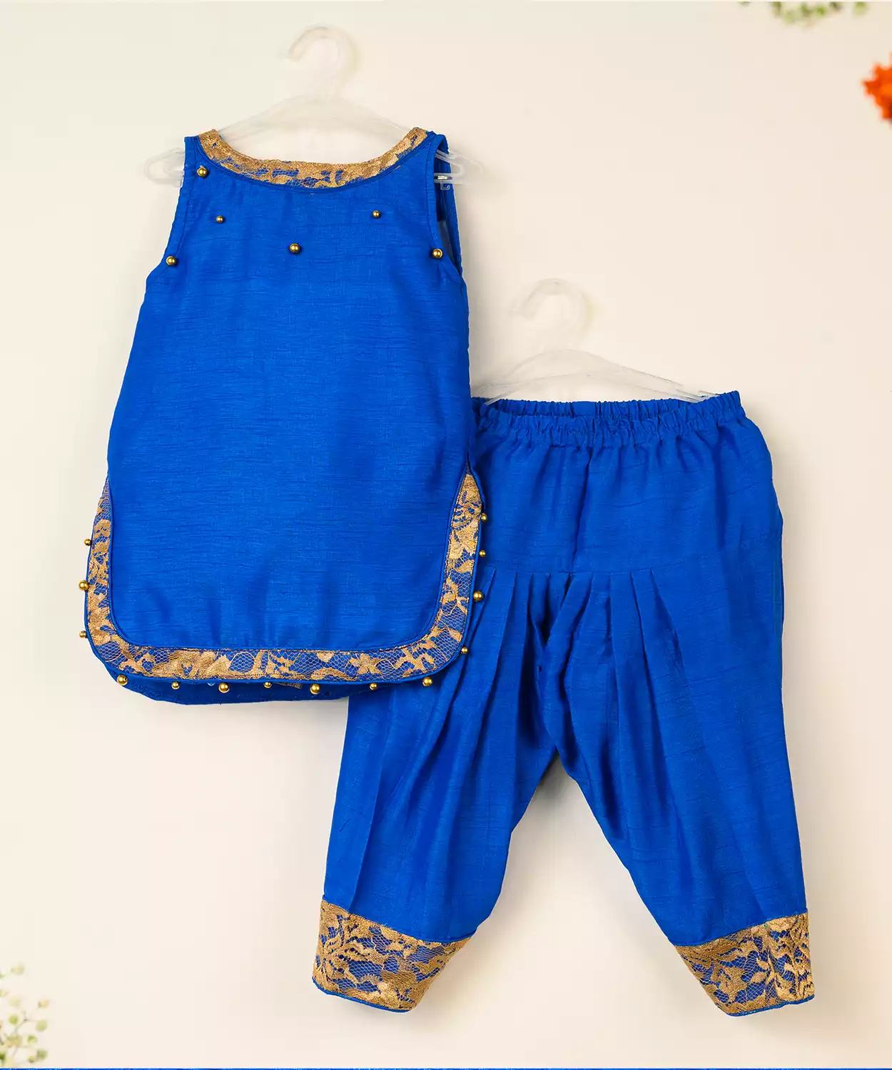 Neelkamal Kurtat Salwar