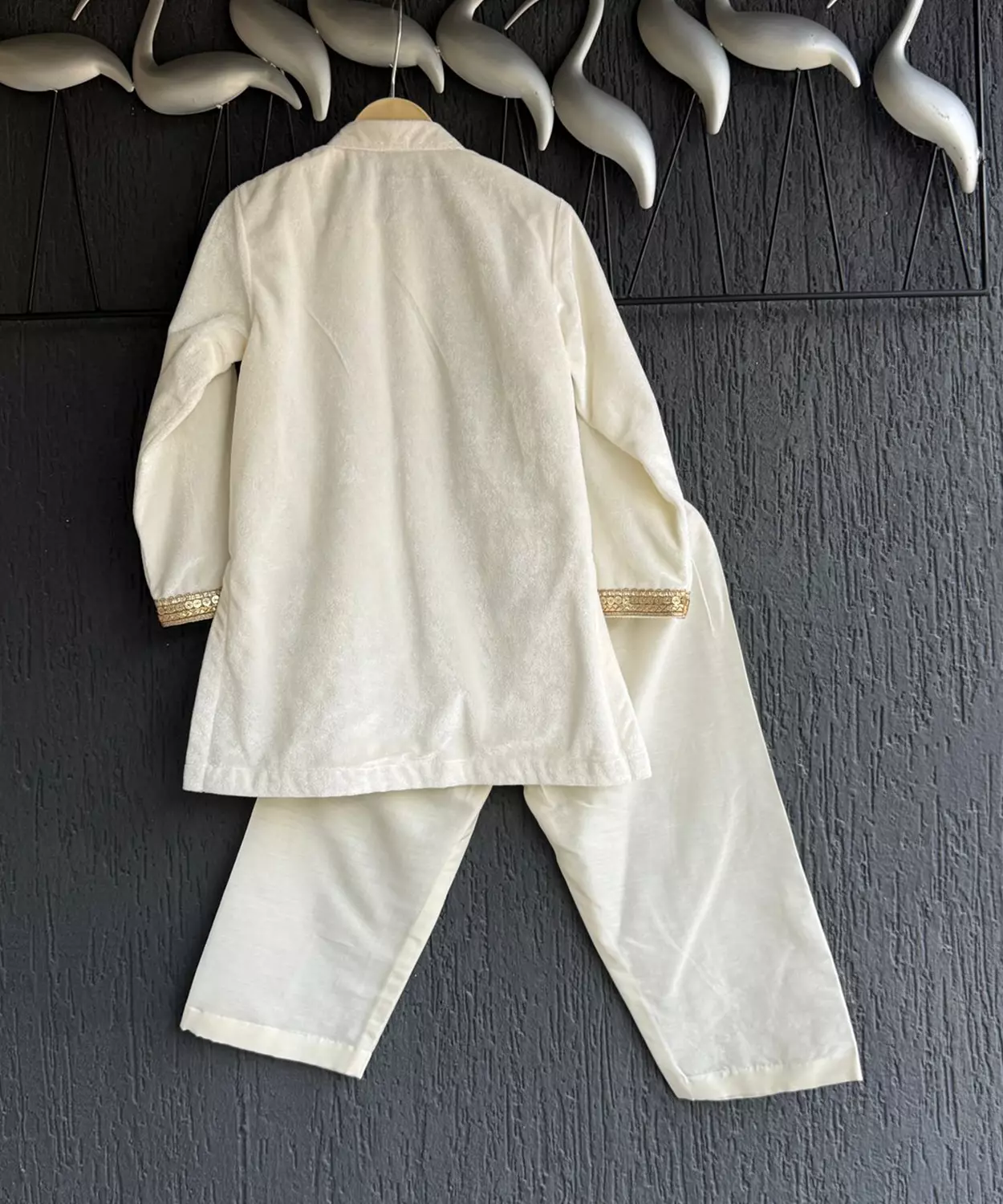 Off White Velvet Kurta Set For Boys