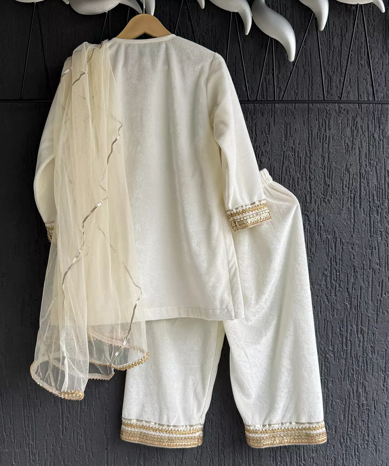 Off White Velvet Kurta Co-Ord Set