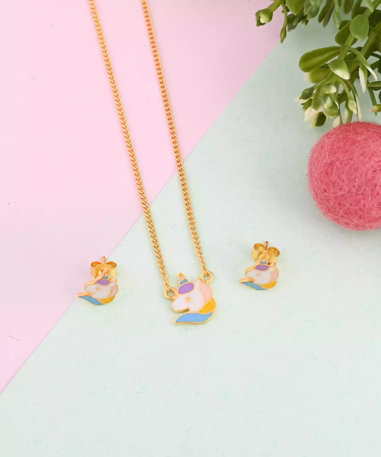 Unicorn Pendant Chain With Earrings